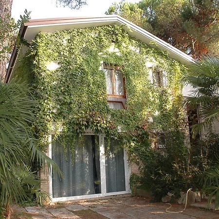 Villa Francesca Lignano Sabbiadoro Exterior foto
